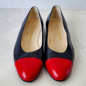 Rare Black and Red Vintage Chanel Lambskin Leather Ballet Flats Size 8